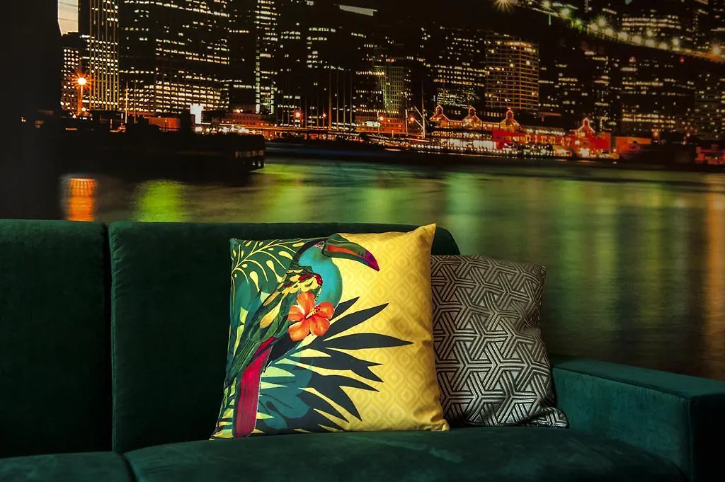 Apartamentos Art Suite Santander 0*,  Spain
